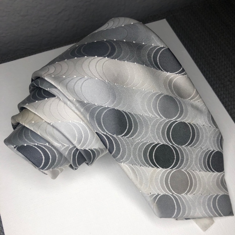 Tie